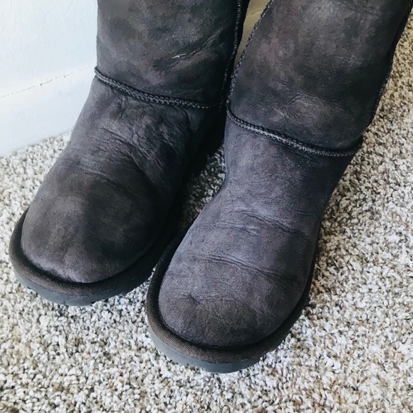 UGG Brown Boots Size 9 - Picture 6 of 8